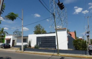 Esquina comercial en Venta, sobre Circuito Colonias y Avenida Remigio Aguilar