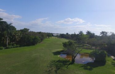 Lote residencial en Club de Golf la Ceiba en venta